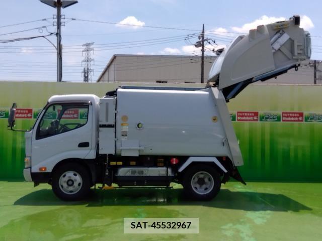 Hino DUTRO 2015-03 296706-5