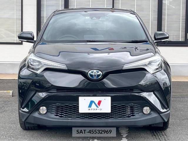 Toyota C-HR 2017-06 382395-14