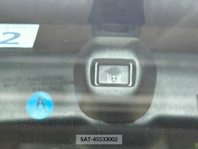 Toyota NOAH 2014-02 279515-7