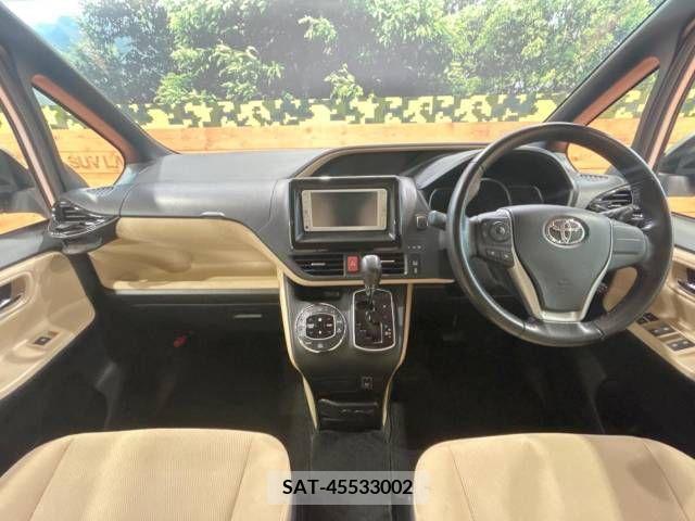 Toyota NOAH 2014-02 279515-1