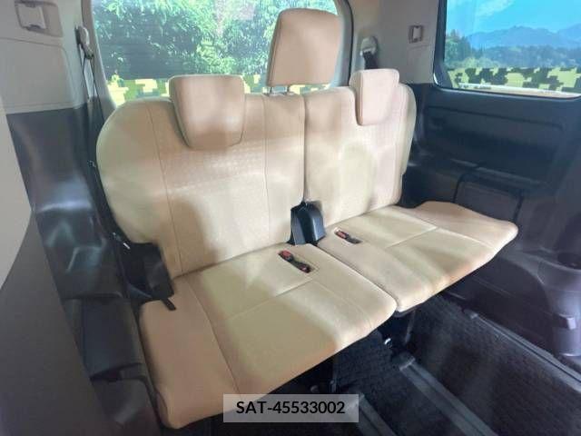 Toyota NOAH 2014-02 279515-10