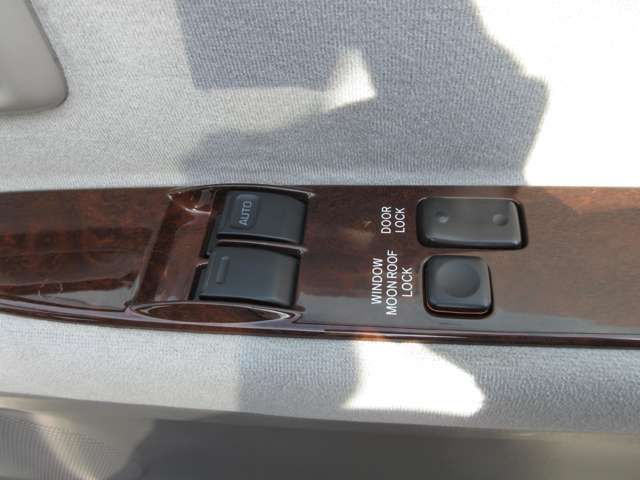 Toyota REGIUS WAGON 2000-07 183275-18