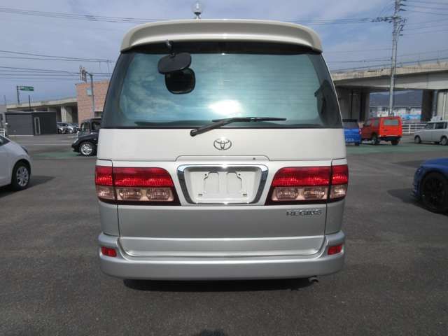 Toyota REGIUS WAGON 2000-07 183275-4