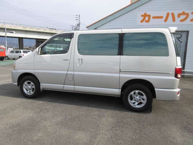 Toyota REGIUS WAGON 2000-07 183275-6