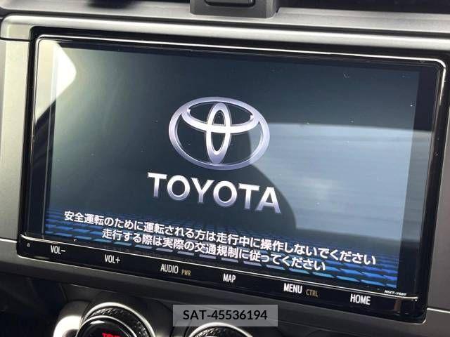 Toyota 86 2022-10 321263-2