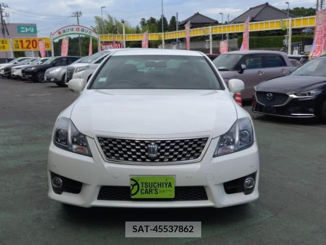Toyota CROWN SEDAN 2010-04 304357-8