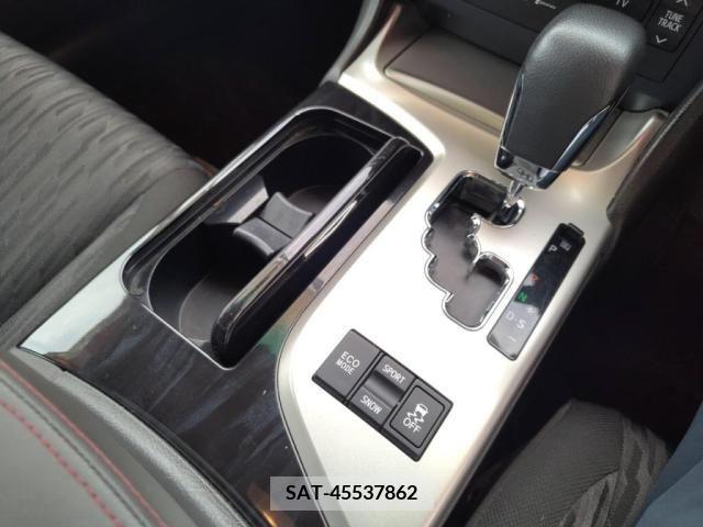 Toyota CROWN SEDAN 2010-04 304357-16