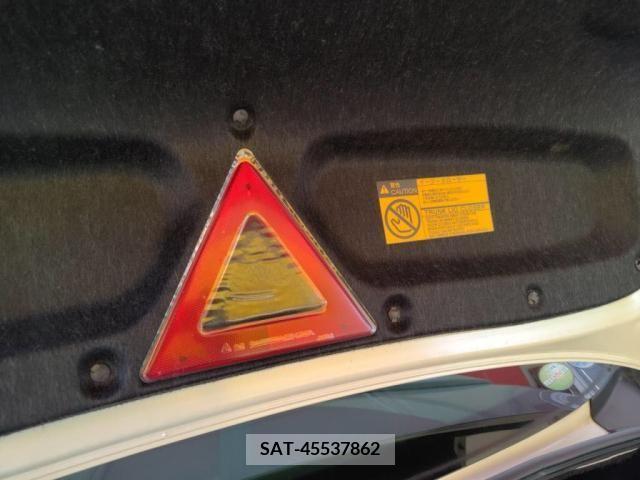 Toyota CROWN SEDAN 2010-04 304357-25