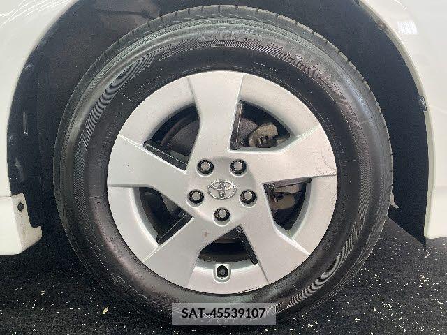 Toyota PRIUS 2015-02 208584-25