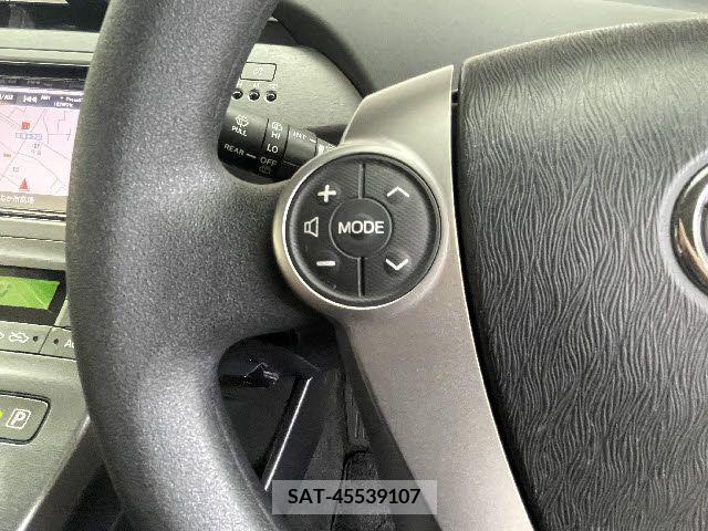 Toyota PRIUS 2015-02 208584-22