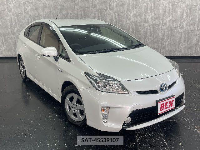 Toyota PRIUS 2015-02 208584-6
