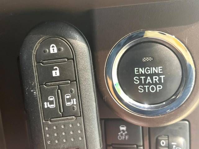Toyota ROOMY 2017-08 13659-7