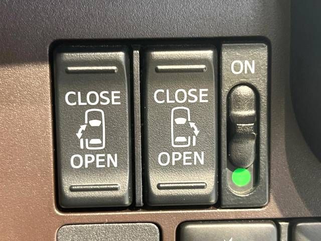 Toyota ROOMY 2017-08 13659-3