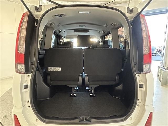 Toyota NOAH 2014-03 193263-25