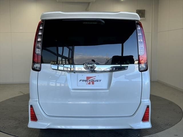 Toyota NOAH 2014-03 193263-5