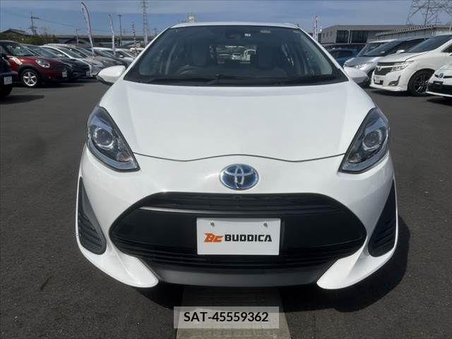 Toyota AQUA 2019-03 242893-8
