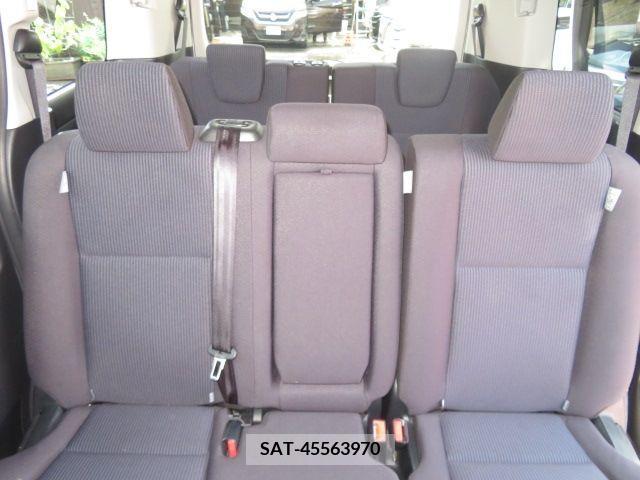 Toyota VOXY 2019-06 384573-13