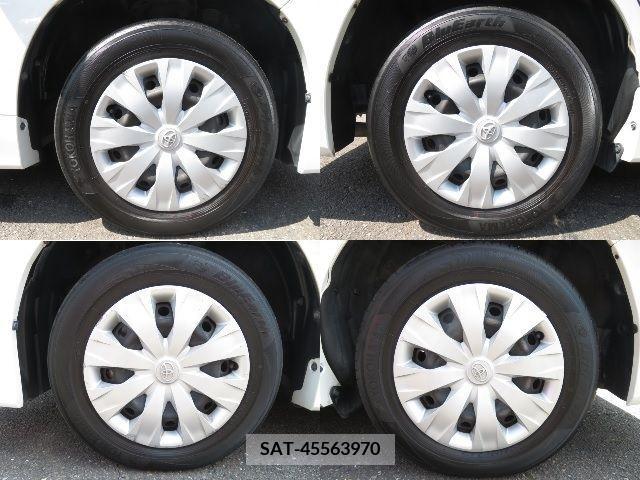 Toyota VOXY 2019-06 384573-27