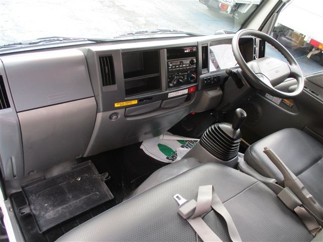 Isuzu ELF TRUCK 2014-10 120-22
