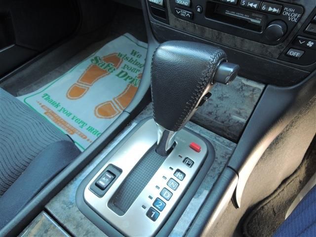 Nissan GLORIA HARDTOP 2004-07 12645-25