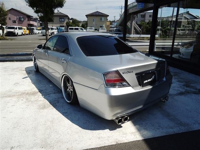 Nissan GLORIA HARDTOP 2004-07 12645-10