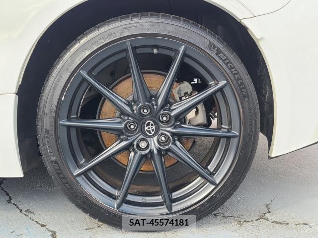 Toyota 86 2022-04 321238-17