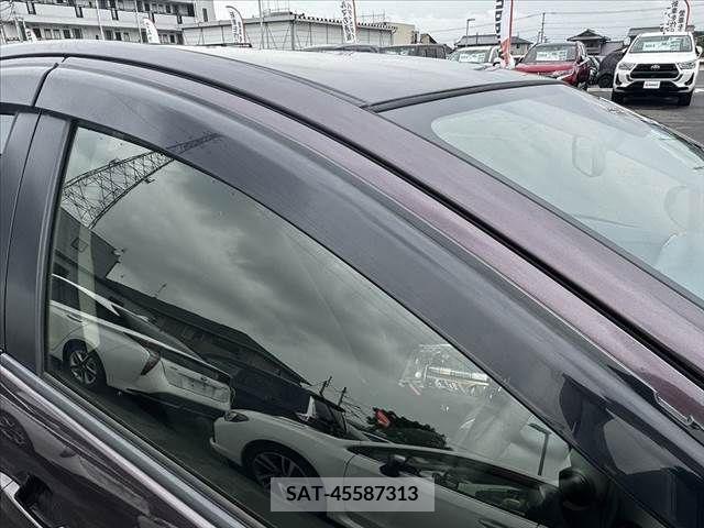 Toyota AQUA 2015-09 292148-27
