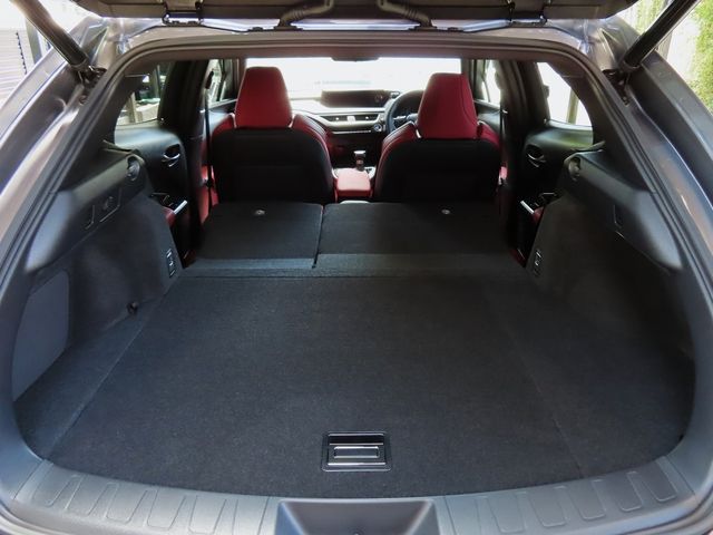 Lexus UX 2020-06 11519-25