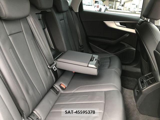 Audi A4 2021-10 317890-12