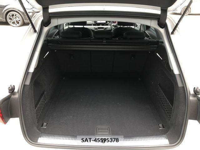 Audi A4 2021-10 317890-13