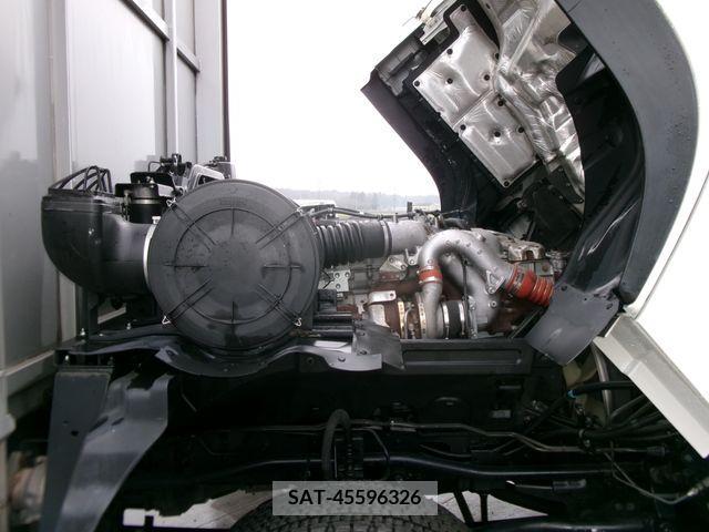 Isuzu GIGA 2018-02 214271-8