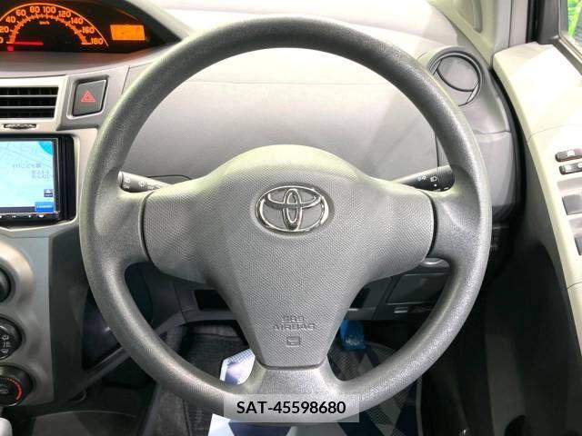 Toyota VITZ 2009-09 325755-4