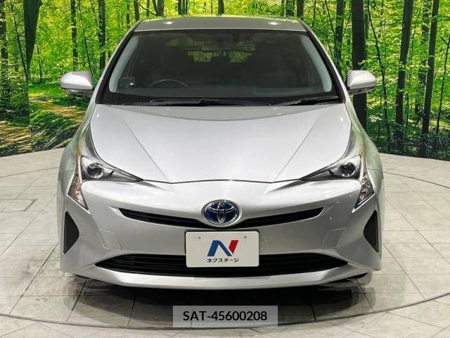 Toyota PRIUS 2017-11 281848-14