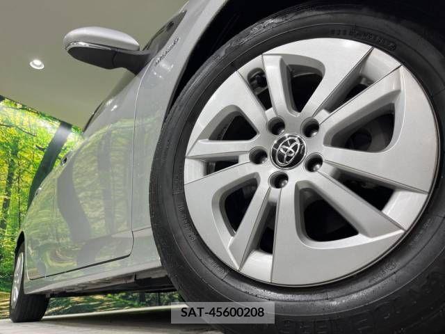 Toyota PRIUS 2017-11 281848-13