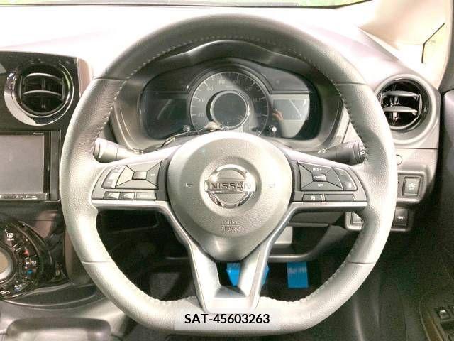 Nissan NOTE 2018-01 279905-13