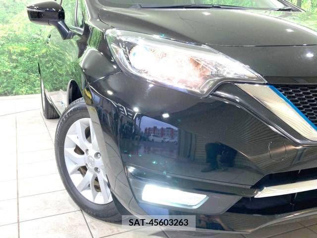 Nissan NOTE 2018-01 279905-11