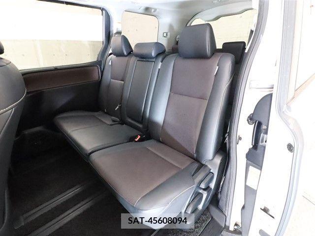 Toyota ESQUIRE 2015-09 207072-6