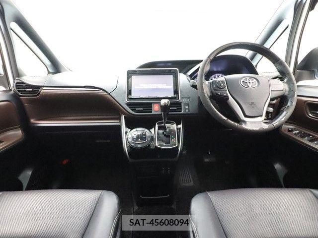 Toyota ESQUIRE 2015-09 207072-2