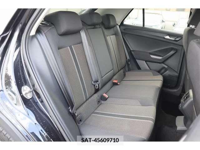 VolksWagen T-ROC 2021-07 325181-13