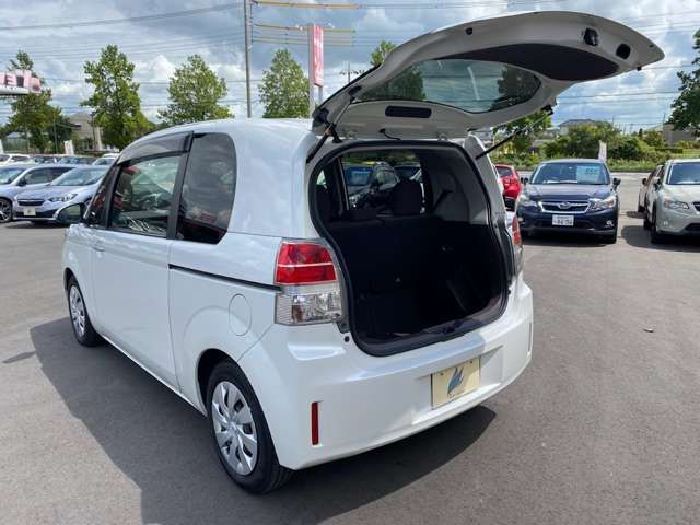 Toyota SPADE 2014-02 191721-8