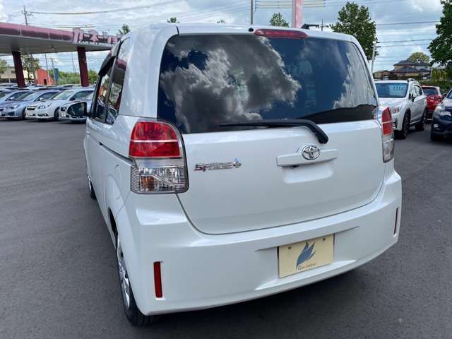 Toyota SPADE 2014-02 191721-7