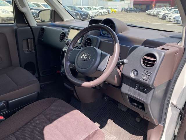 Toyota SPADE 2014-02 191721-4