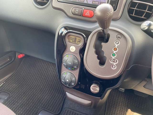 Toyota SPADE 2014-02 191721-19
