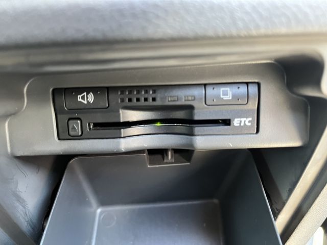 Toyota VOXY 2009-11 15309-16