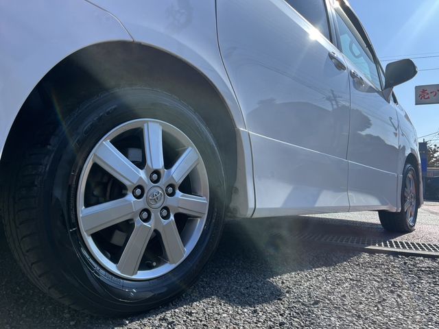 Toyota VOXY 2009-11 15309-3