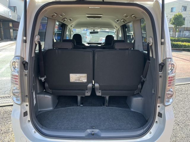 Toyota VOXY 2009-11 15309-9