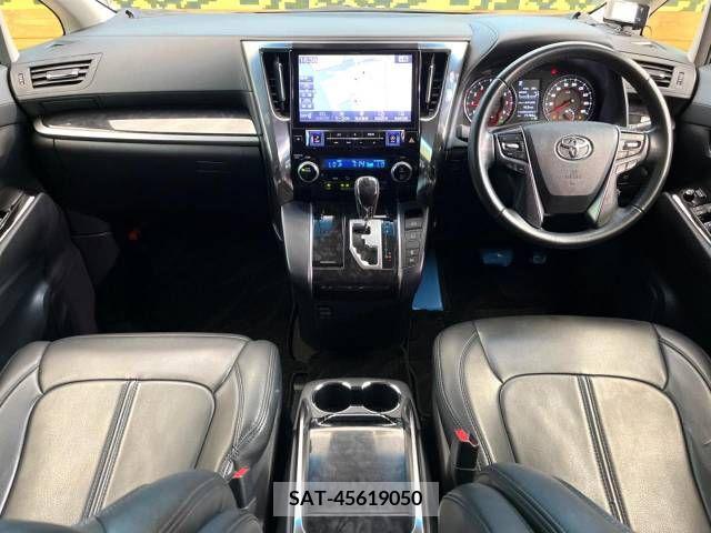 Toyota VELLFIRE 2019-05 369813-1