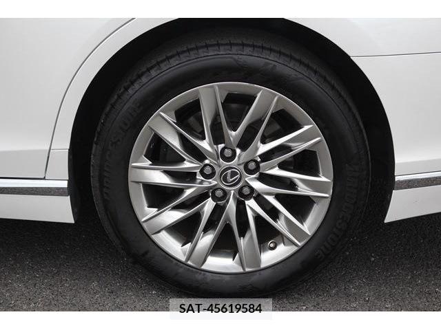 Lexus LS 2018-02 317468-12