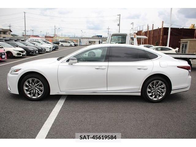 Lexus LS 2018-02 317468-9