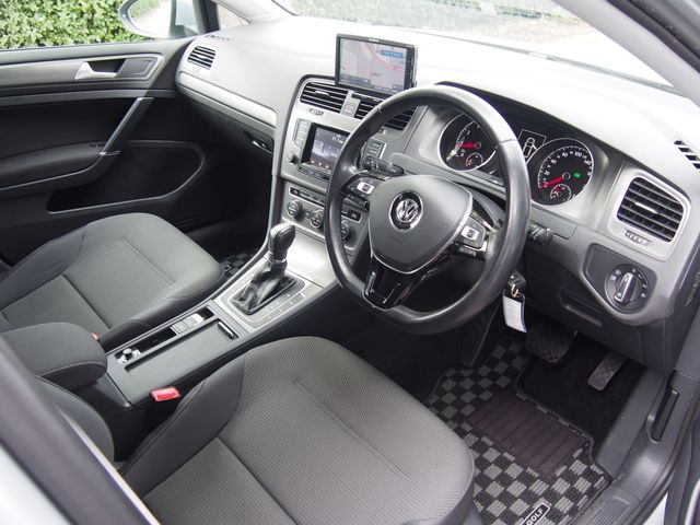 VolksWagen GOLF 2013-09 193114-3